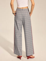 Pantalon à carreaux bande latérale gris, vue portée de face