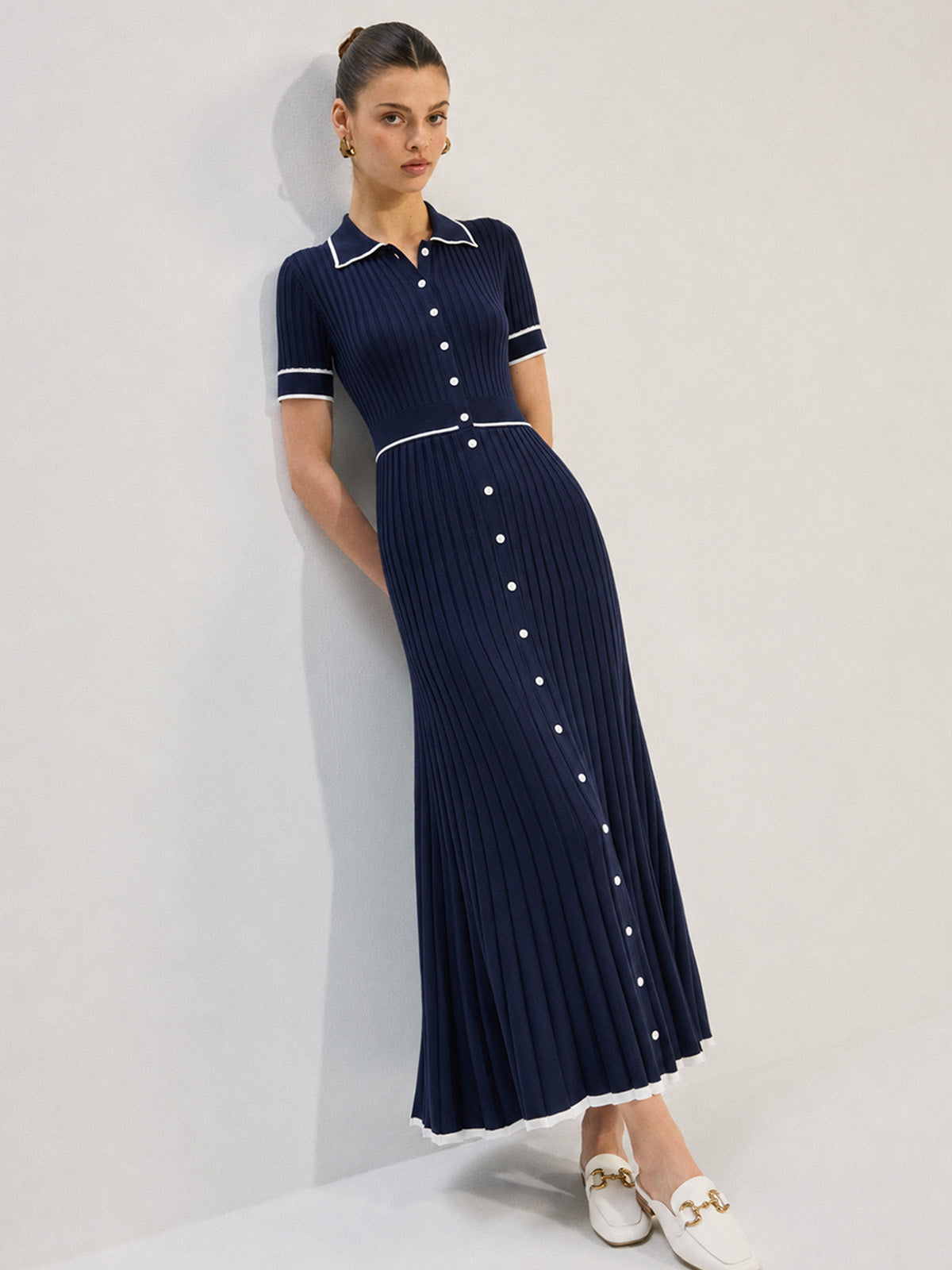 Robe midi côtelée col passepoilé contrasté