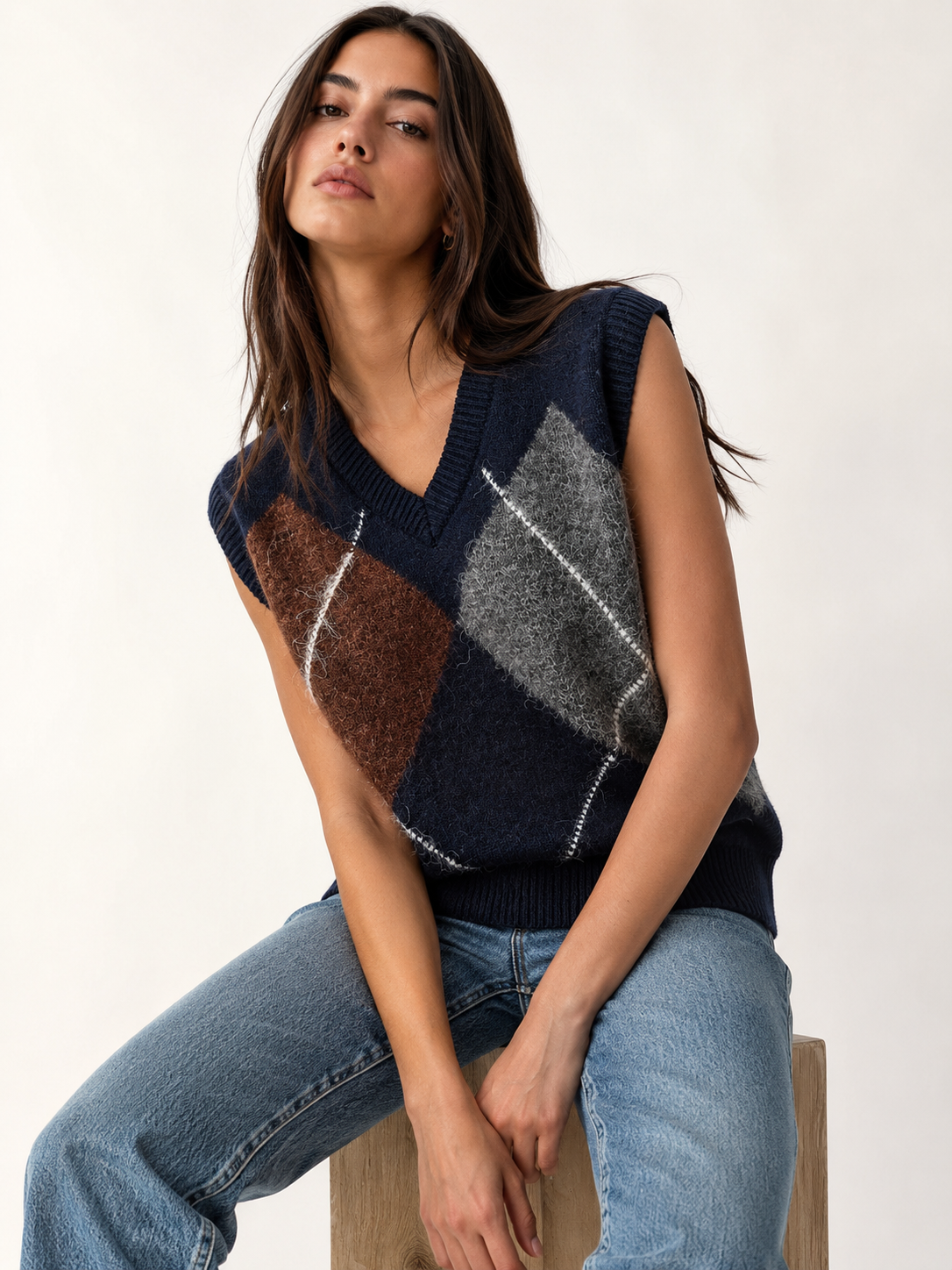 Pull sans manches col V losanges