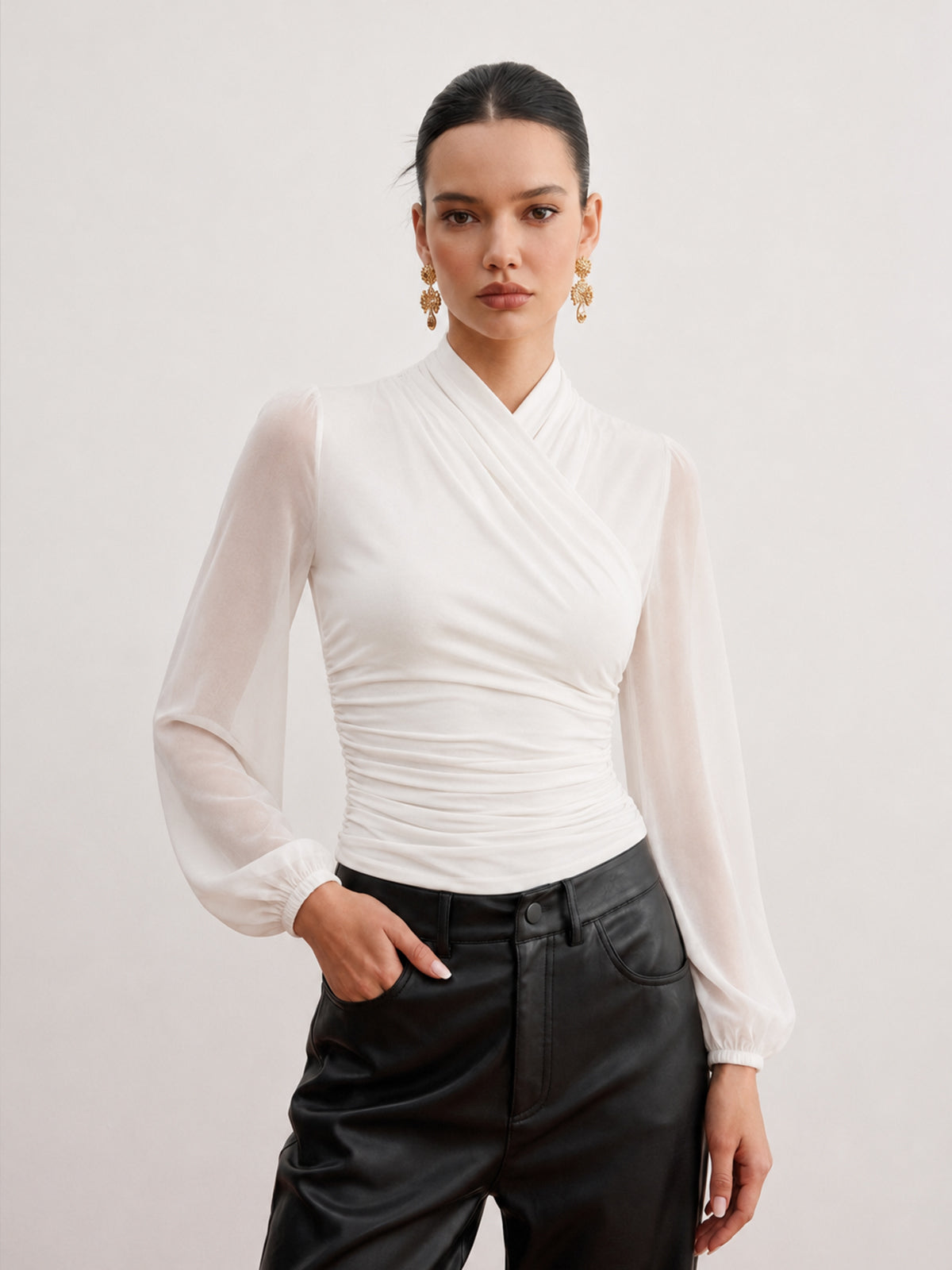Blouse froncée croisée manches lanternes