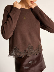 Pull bordure dentelle manches longues