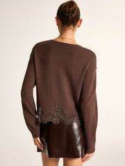 Pull bordure dentelle manches longues
