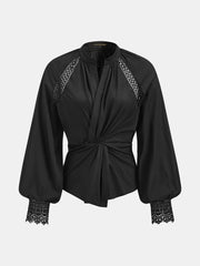 Blouse froncée à empiècements dentelle