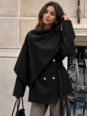 Manteau noir à col cape