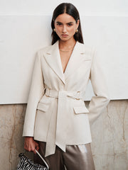 Blazer ivoire à ceinture