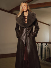 Manteau long simili col fourrure