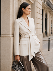 Blazer ivoire à ceinture
