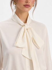 Chemise col nœud satin manches longues