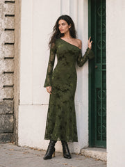 Robe sirène fleurie épaules dénudées