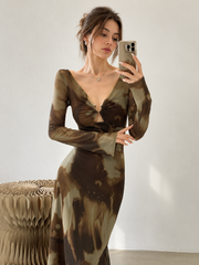 Robe moulante semi-transparente