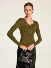 Top tricot col V dentelle fleurie