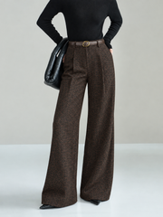 Pantalon léopard jambe large ceinture, vue portée de trois quarts