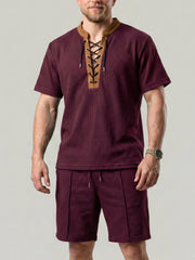 Ensemble haut col lacé bordeaux — vue portée de face, haut et short assortis