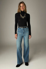 Pantalon large à jambe nette