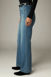 Pantalon large à jambe nette