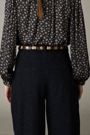 Pantalon large à plis