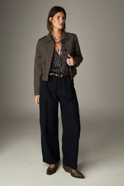 Pantalon large à plis