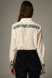 Chemise imprimée à manches longues — vue portée de dos