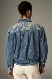 Veste denim motif floral — vue portée de dos, empiècement brodé