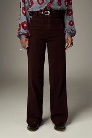 Pantalon large à jambe nette