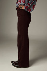 Pantalon large à jambe nette
