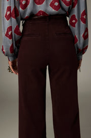 Pantalon large à jambe nette