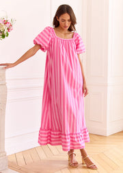 Robe longue rayée fuchsia col bardot