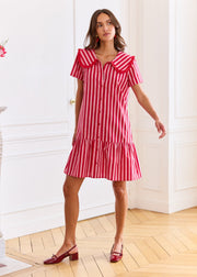 Robe rayée rouge volantée