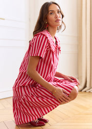Robe rayée rouge volantée