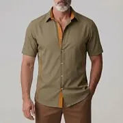 Chemise plastron contrasté vert olive — vue portée de face