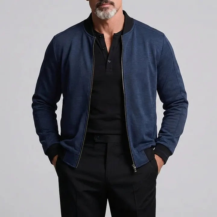 Blouson zippé bleu marine à col court, vue portée de face