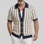 Chemise maille rayée bordures contrastées — vue portée de face, ouverte sur un débardeur blanc