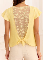 Top jaune manches papillon dentelle