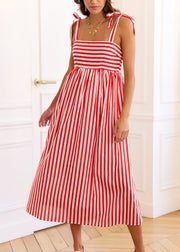 Robe à rayures rouges et blanches