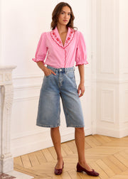Blouse rose col Claudine brodé festonné