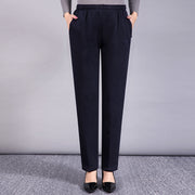Pantalon Héloïse grande taille bleu foncé, vue portée de face