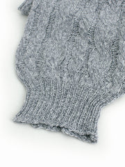 Pull col roulé Romane gris — détail poignet et maille