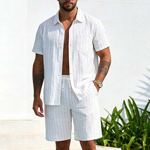 Ensemble chemise rayée et short droit