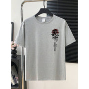 T-shirt décontracté trois coloris gris — vue accrochée sur cintre, motif de rose rouge