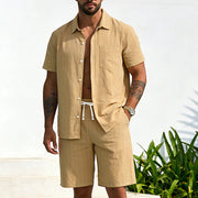 Ensemble chemise rayée et short droit
