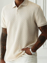 Polo à texture visible beige — vue portée de face