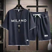 Ensemble short à imprimé Milano — bleu marine sur cintre, finitions blanches