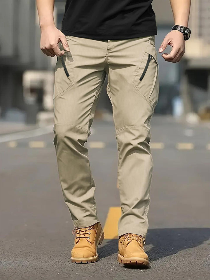 Pantalon cargo à poches à rabat
