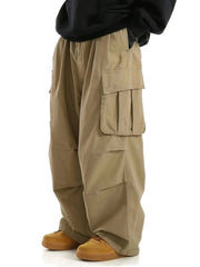 Pantalon cargo ample kaki — vue portée de trois-quarts
