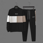 Ensemble sweat patchwork et jogging noir — vue à plat