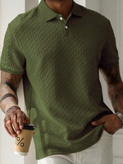 Polo à texture visible vert olive — vue portée de face