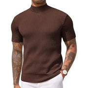 Pull uni en maille côtelée marron foncé — vue portée de face