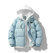 Veste à capuche effet superposé — doudoune bleu clair, capuche blanche et cordons