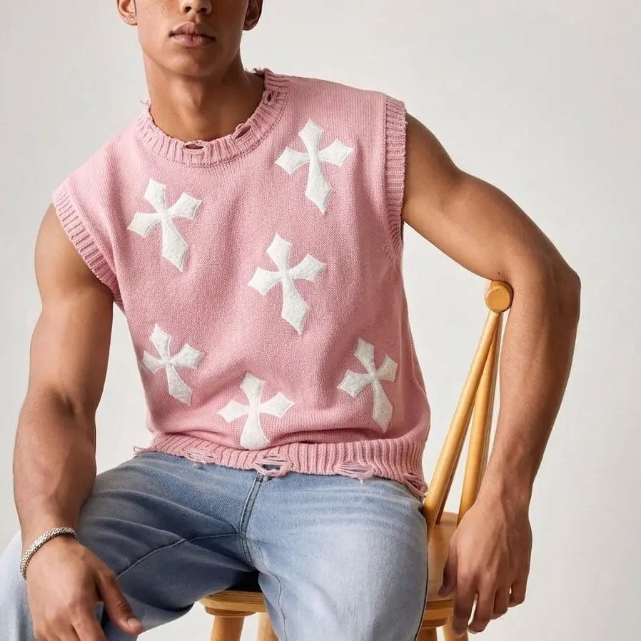Pull sans manches motifs croix rose — vue portée assise