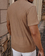 Chemise rayée à manches courtes camel — vue portée de dos